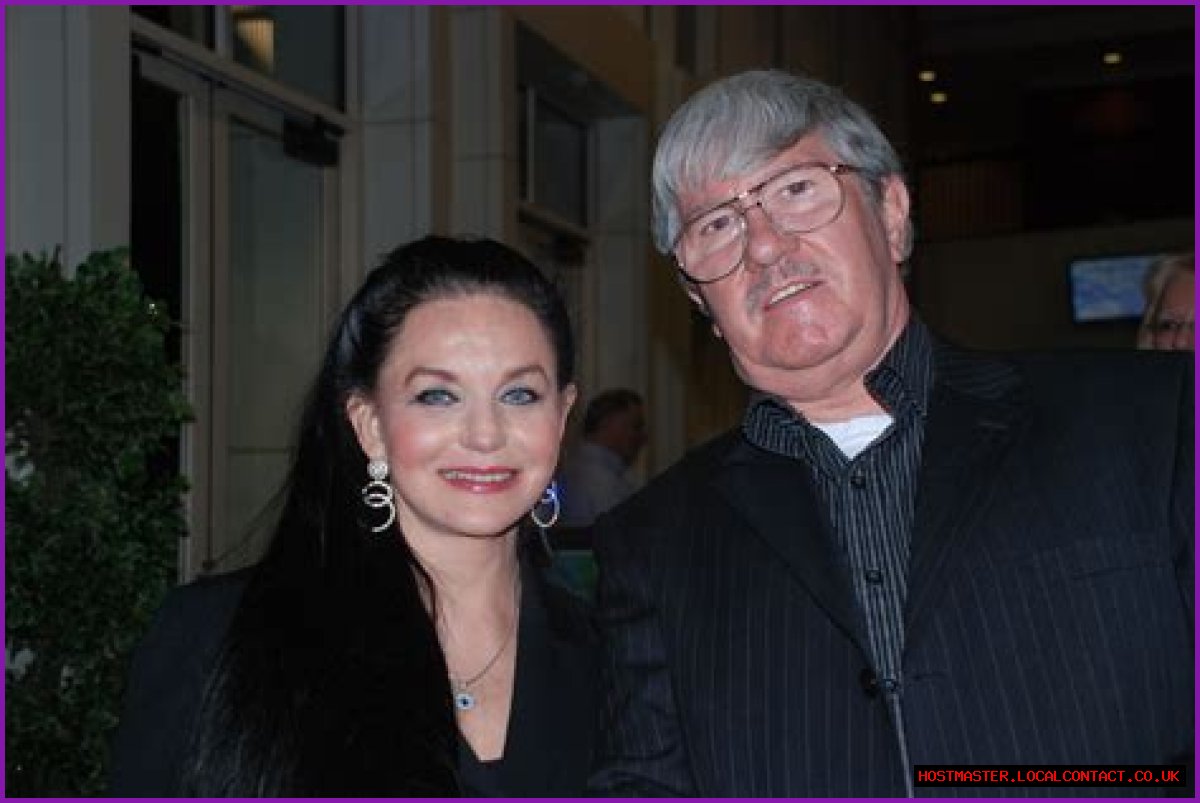 Unraveling The Love Story: Who Was Crystal Gayle Married To?